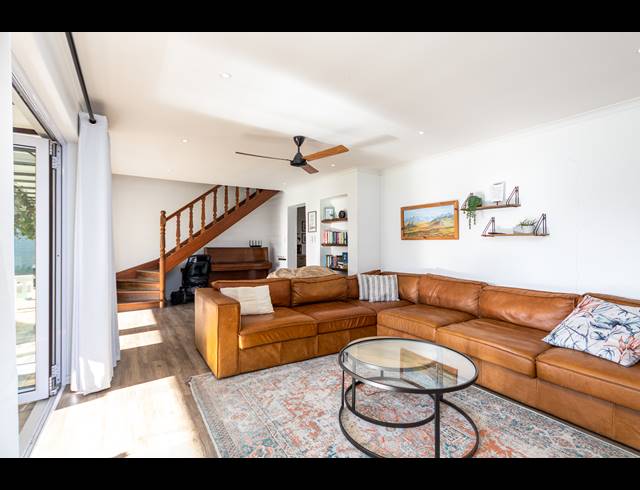 4 BEDROOM HOUSE FOR SALE IN FLAMINGO VLEI
